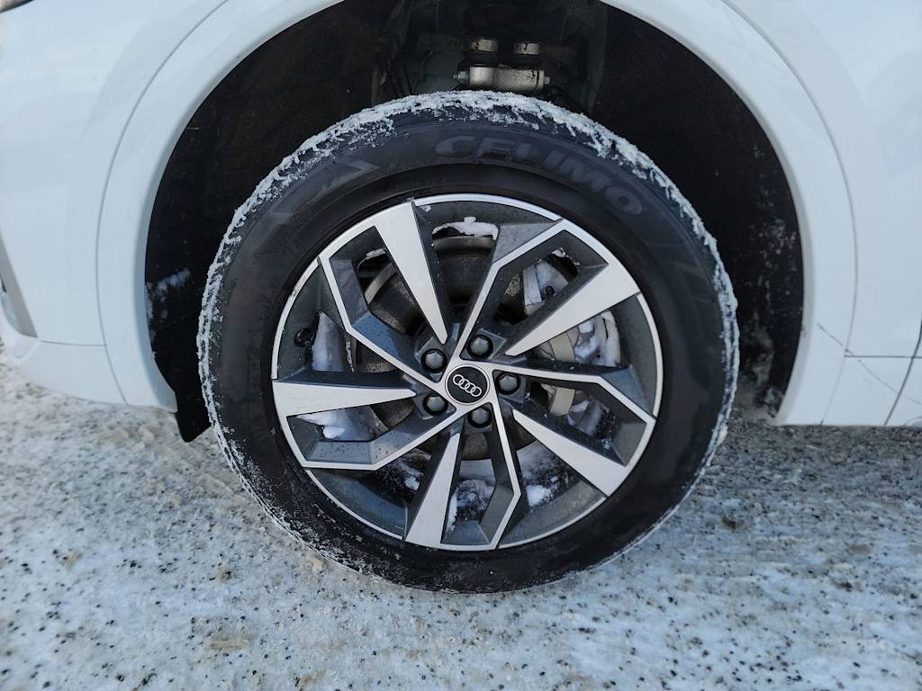 Thumbnail: 2024 Audi Q5 - 8