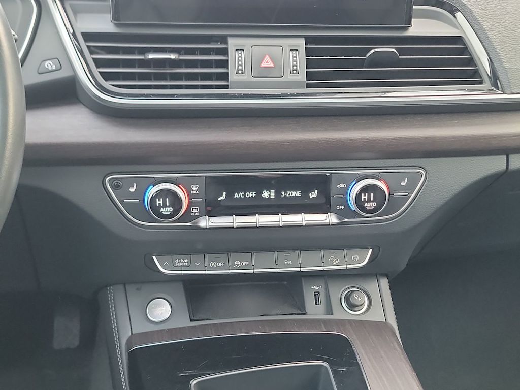 Thumbnail: 2024 Audi Q5 - 25