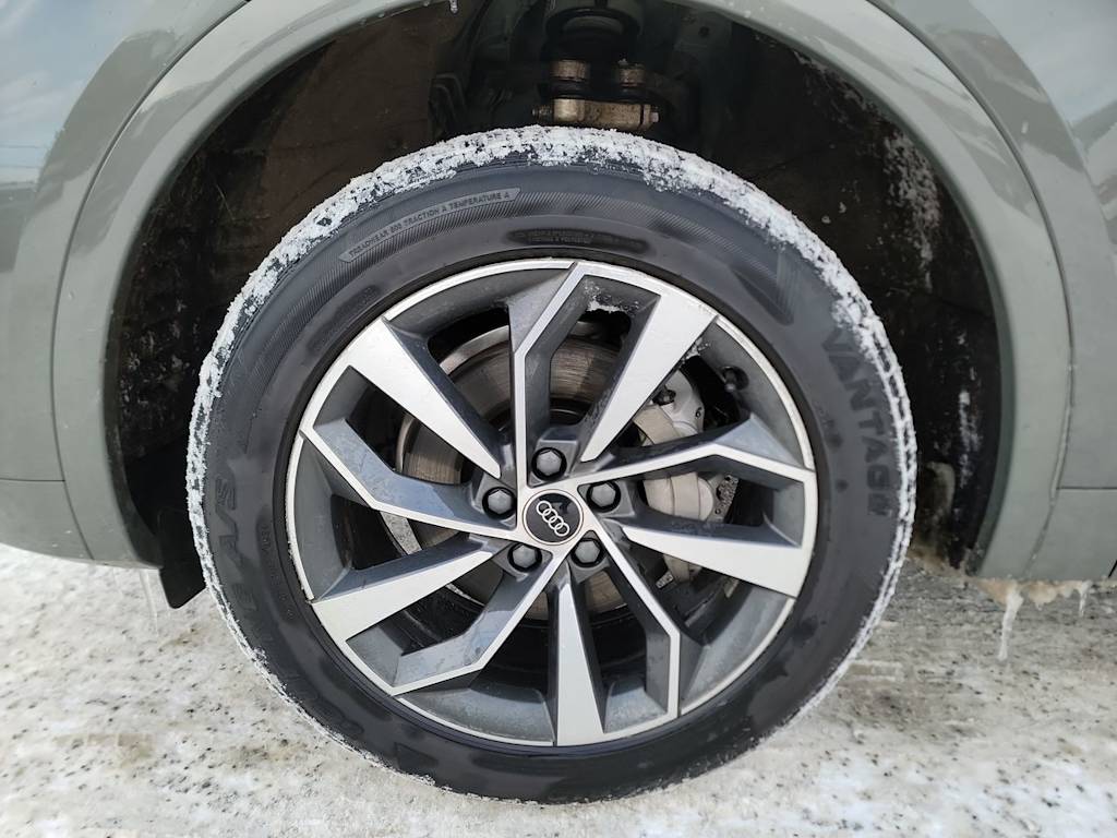 Thumbnail: 2024 Audi Q5 - 8