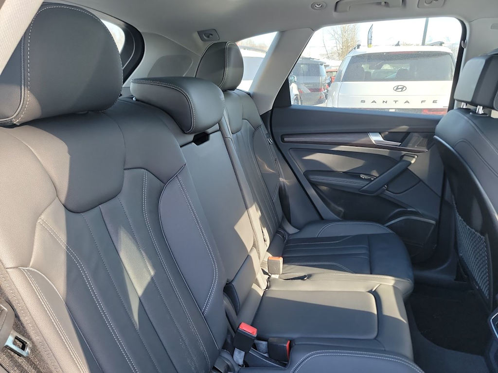 Thumbnail: 2024 Audi Q5 - 12