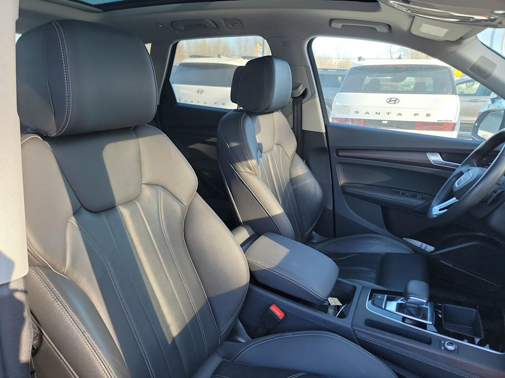 Thumbnail: 2024 Audi Q5 - 11