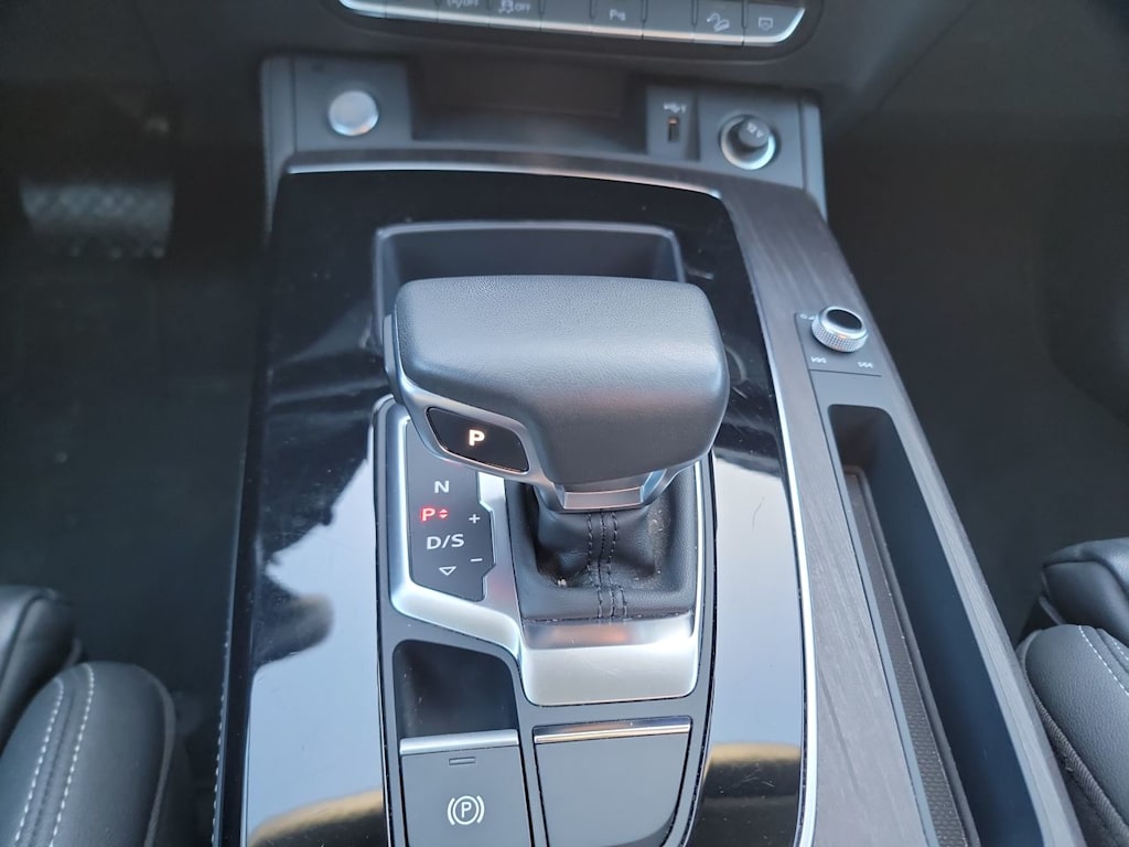 Thumbnail: 2024 Audi Q5 - 14