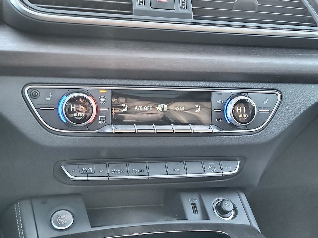 Thumbnail: 2024 Audi Q5 - 25