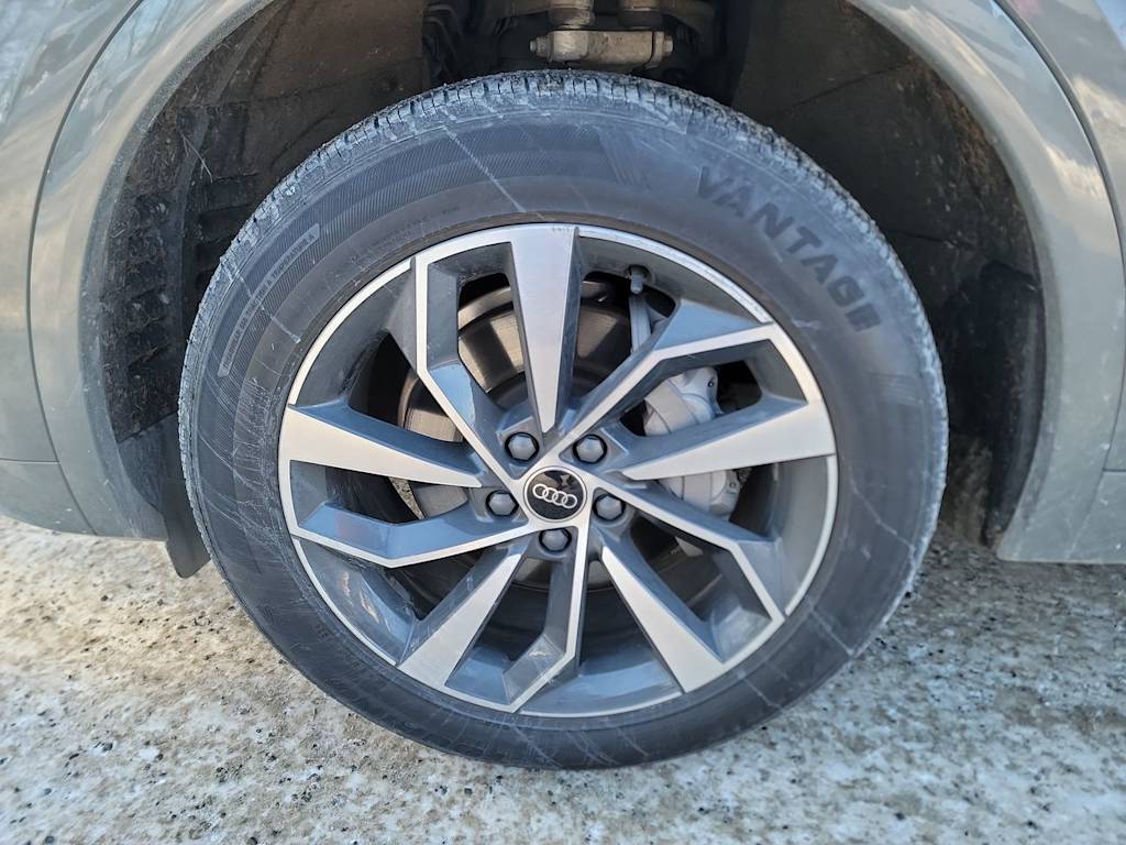 Thumbnail: 2024 Audi Q5 - 8