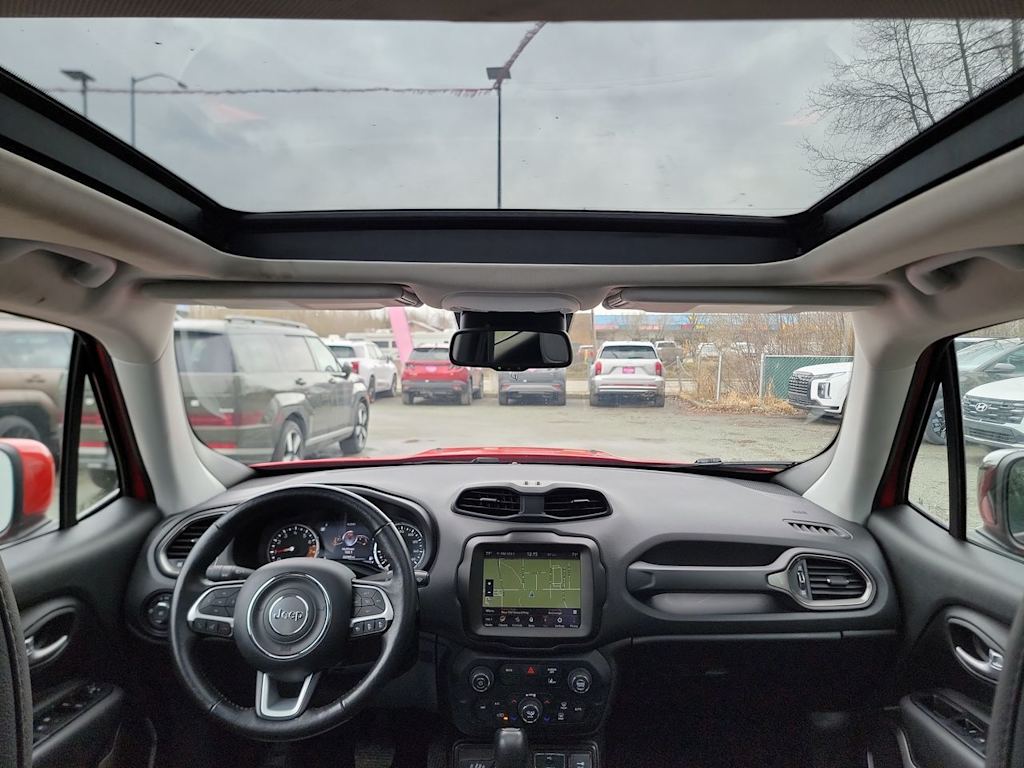 Thumbnail: 2023 Jeep Renegade - 9