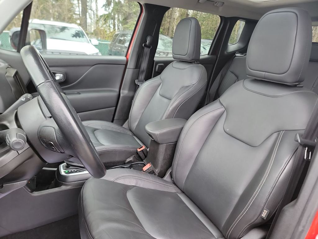 Thumbnail: 2023 Jeep Renegade - 10