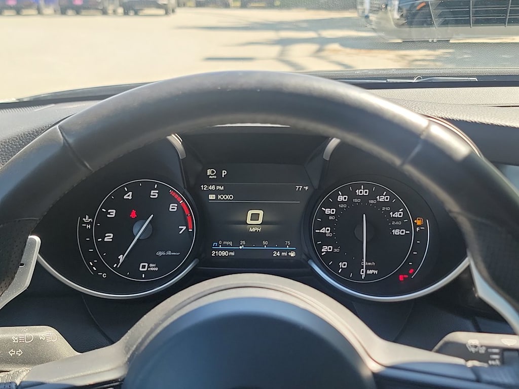 Thumbnail: 2023 Alfa Romeo Giulia - 15