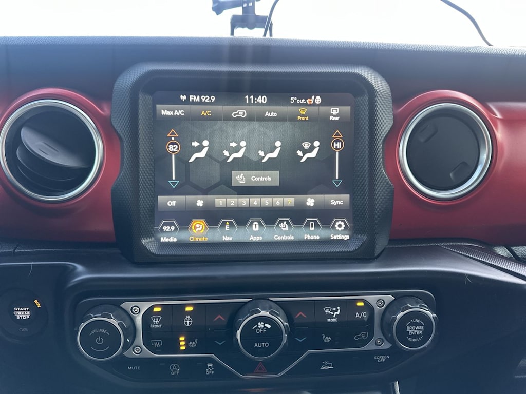 Thumbnail: 2022 Jeep Wrangler - 17