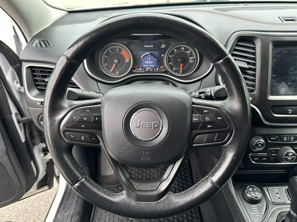 Thumbnail: 2019 Jeep Cherokee - 2