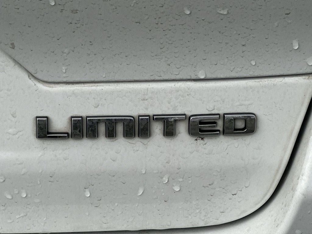 Thumbnail: 2023 Jeep Grand Cherokee - 4