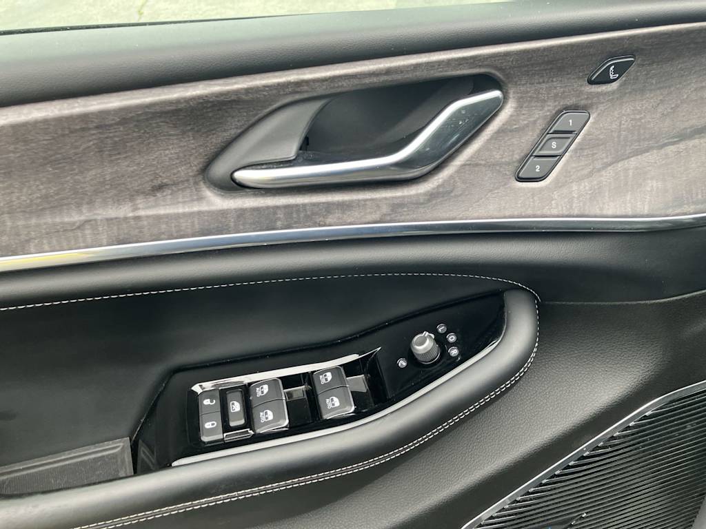 Thumbnail: 2022 Jeep Grand Cherokee L - 21