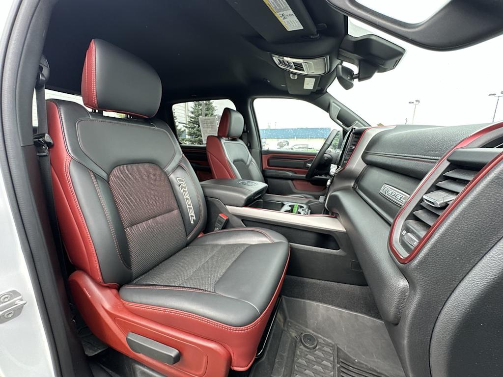 Thumbnail: 2025 RAM 1500 - 22