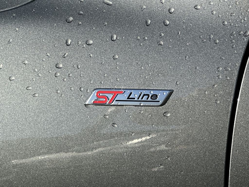 Thumbnail: 2023 Ford Escape - 24