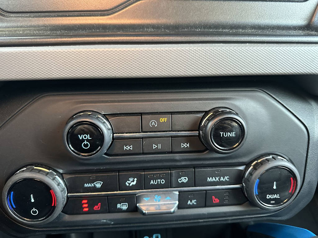 Thumbnail: 2022 Ford Bronco - 21