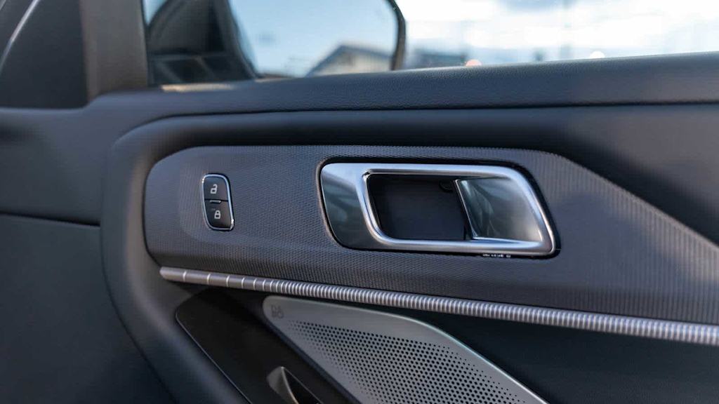 Thumbnail: 2025 Ford Explorer - 27