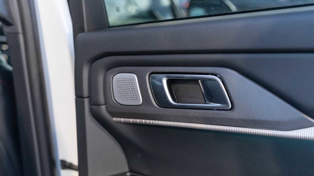 Thumbnail: 2025 Ford Explorer - 33