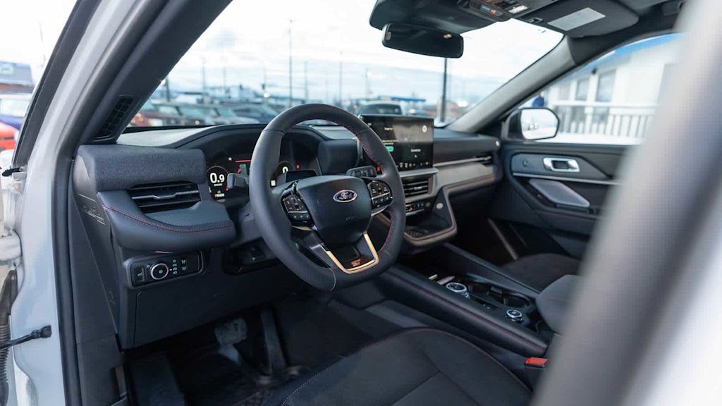 Thumbnail: 2025 Ford Explorer - 80