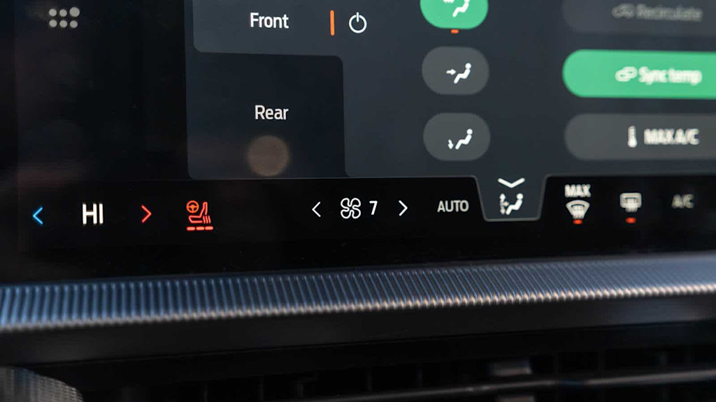 Thumbnail: 2025 Ford Explorer - 72