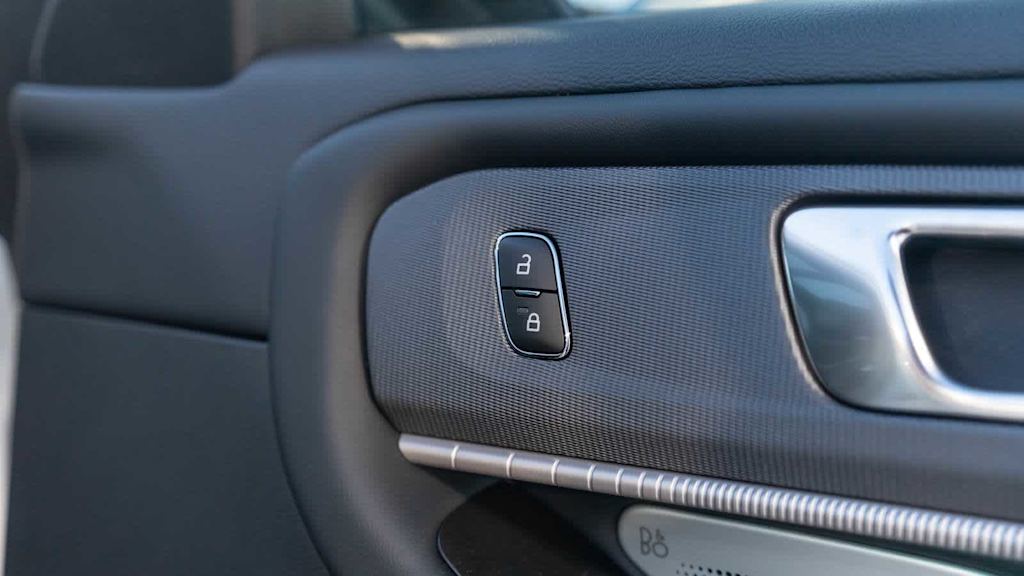 Thumbnail: 2025 Ford Explorer - 30