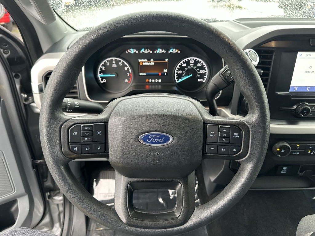 2022 Ford F-150 XLT 2