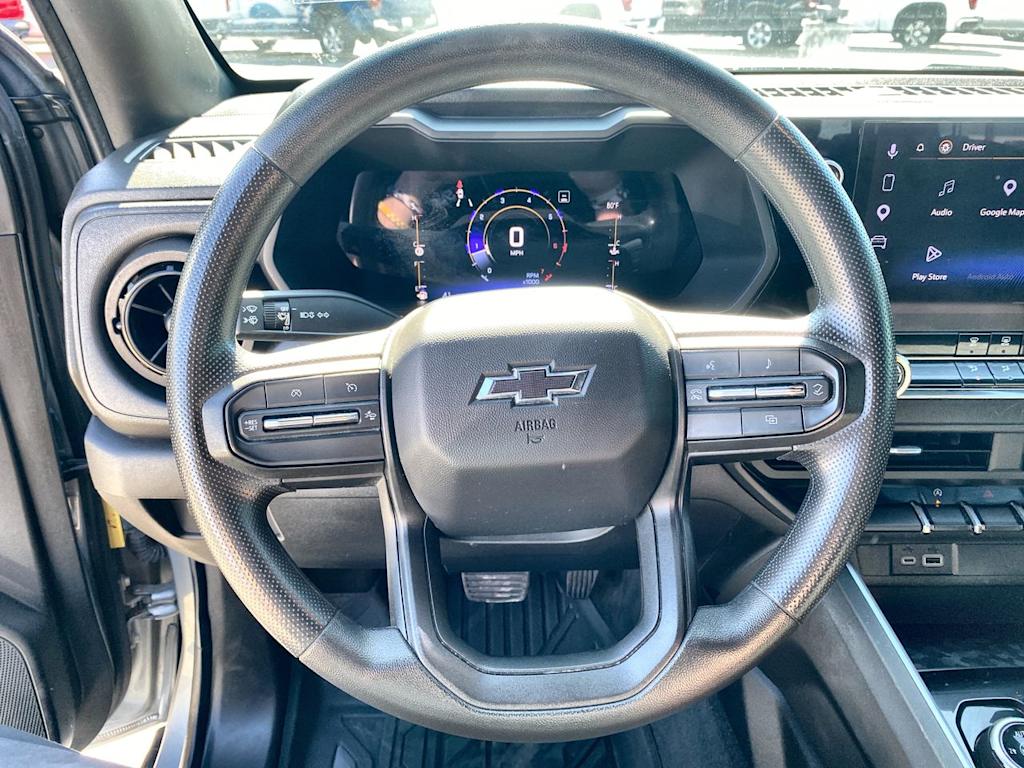 Thumbnail: 2023 Chevrolet Colorado - 12