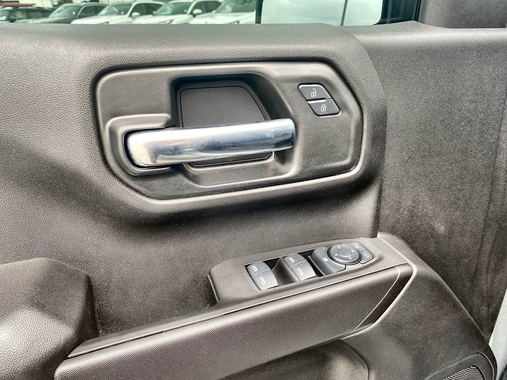 Thumbnail: 2025 Chevrolet Silverado 1500 - 22