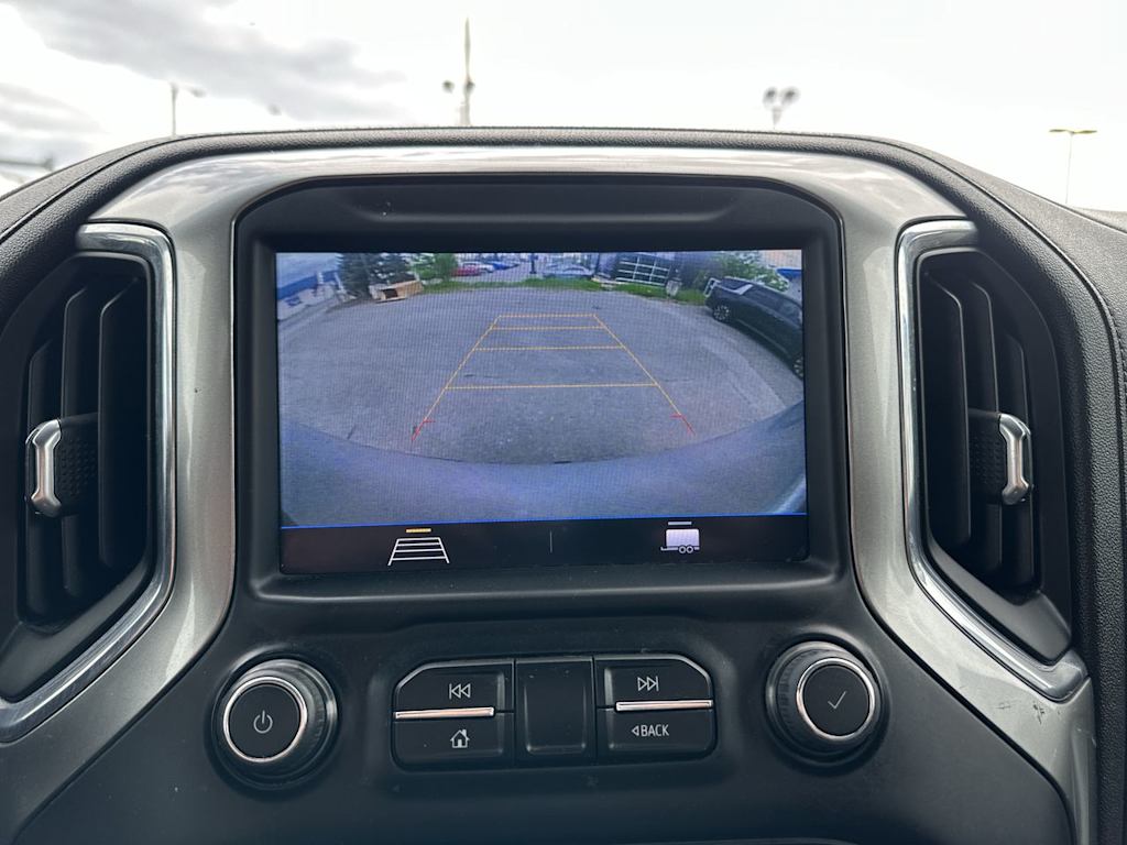 Thumbnail: 2021 Chevrolet Silverado 1500 - 17