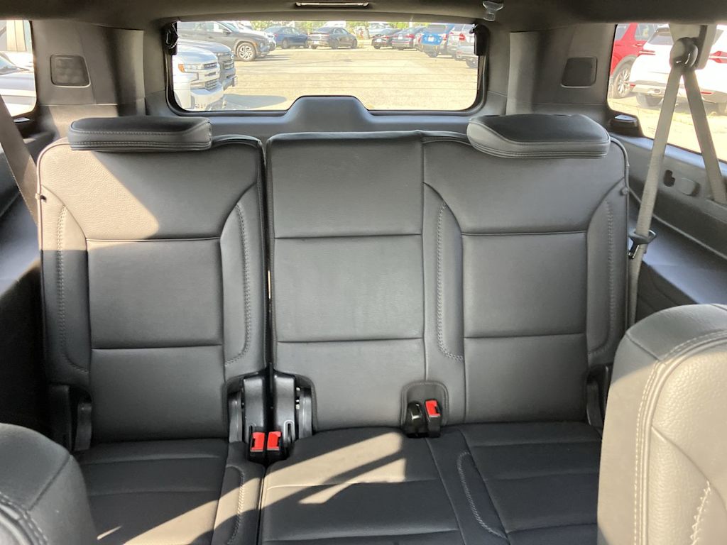 Thumbnail: 2025 GMC Yukon XL - 28
