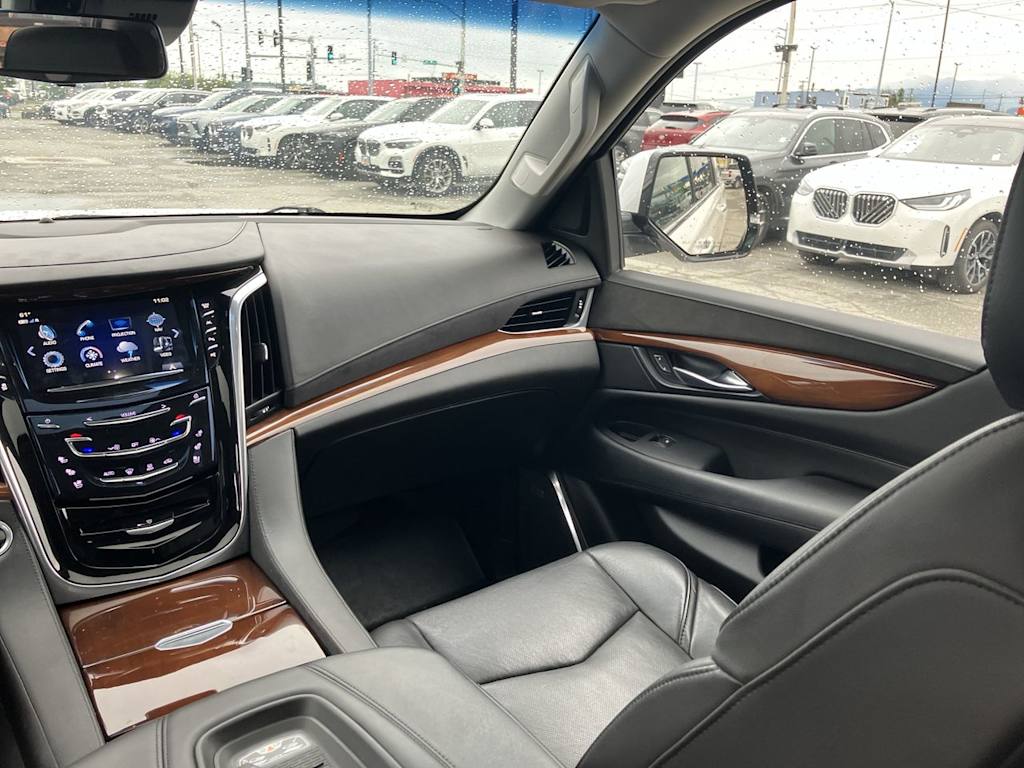 Thumbnail: 2017 Cadillac Escalade - 7