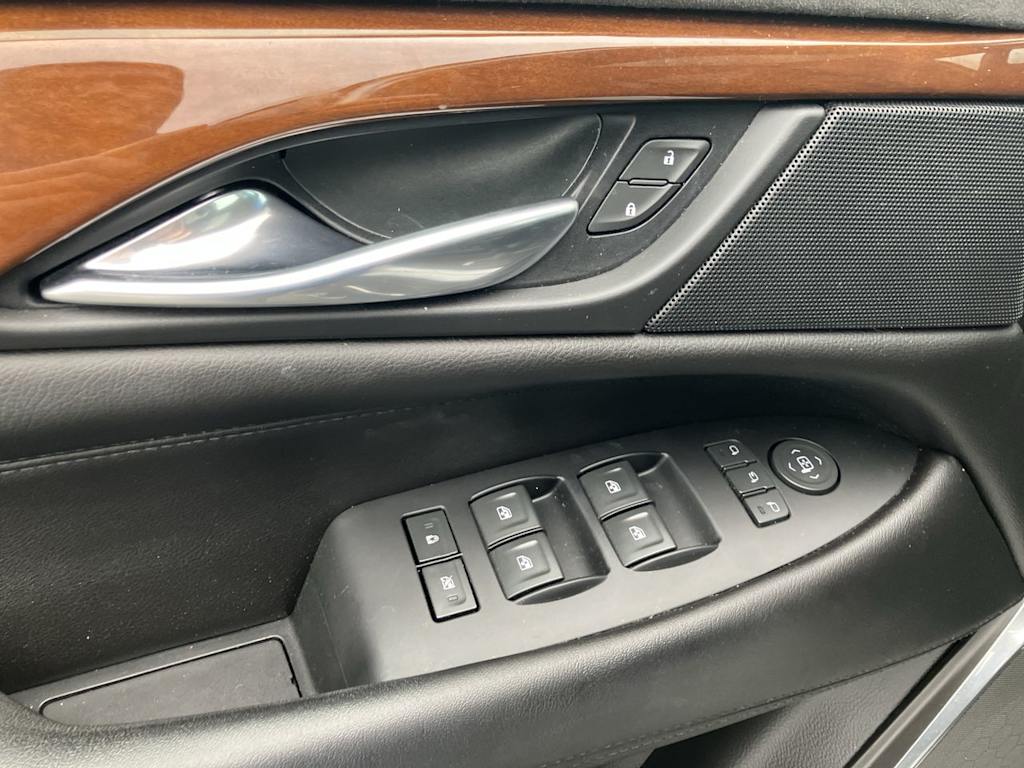 Thumbnail: 2017 Cadillac Escalade - 22