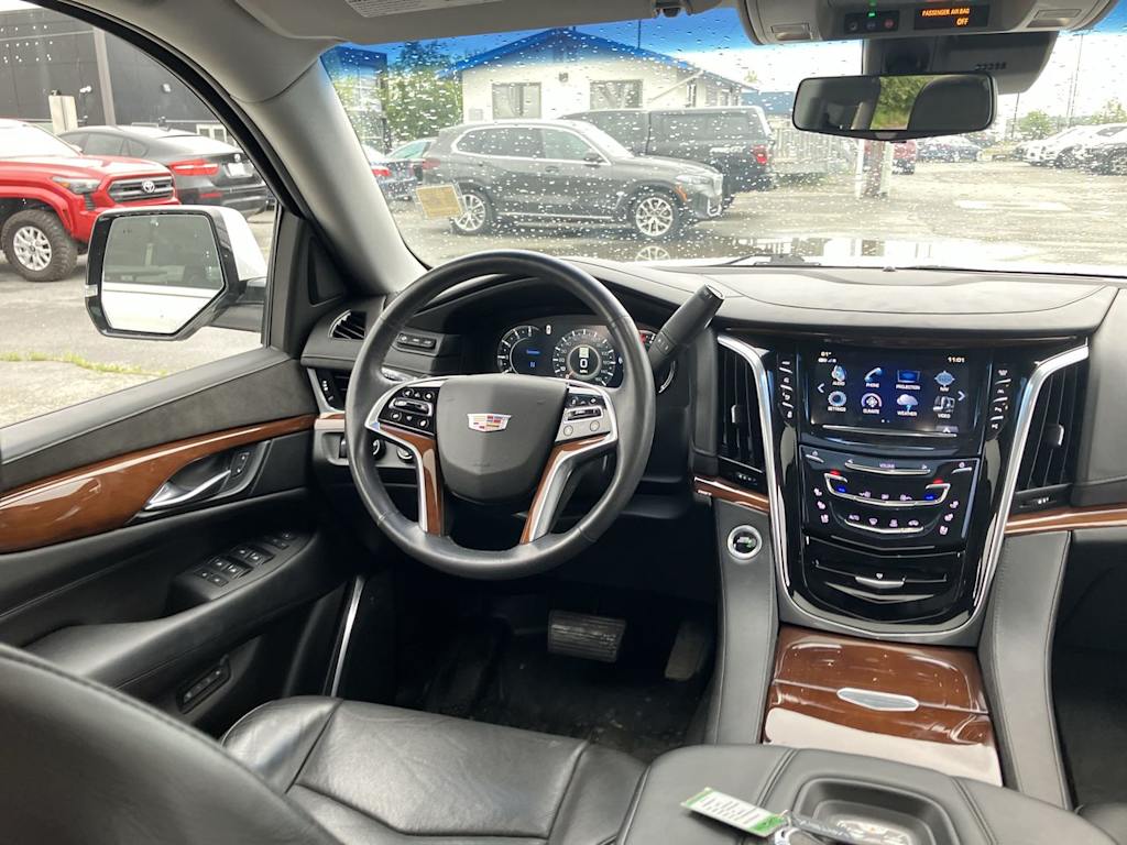 Thumbnail: 2017 Cadillac Escalade - 11