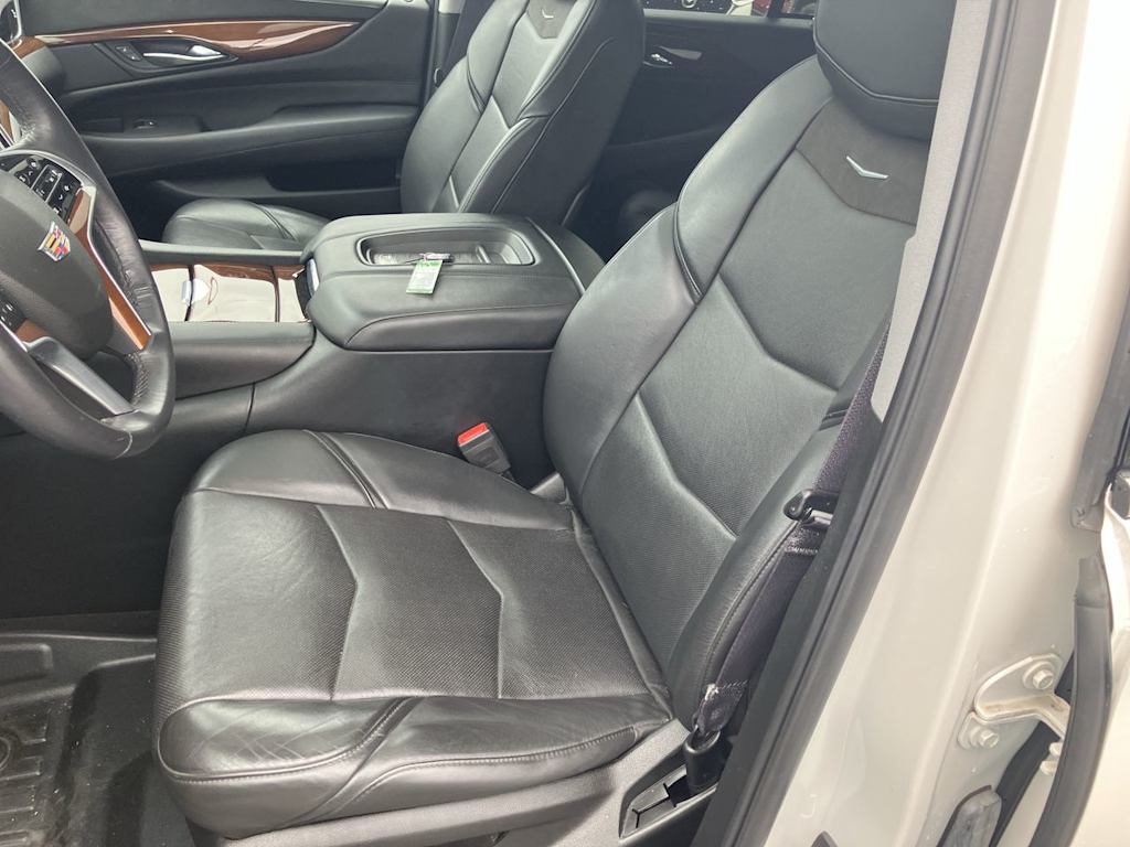 Thumbnail: 2017 Cadillac Escalade - 8