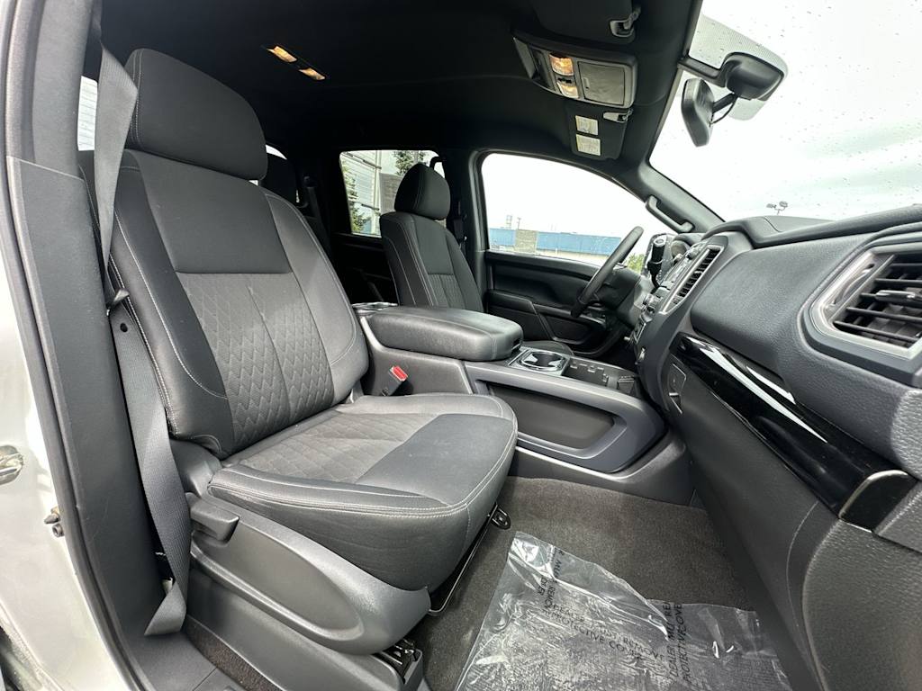 Thumbnail: 2018 Nissan Titan - 21