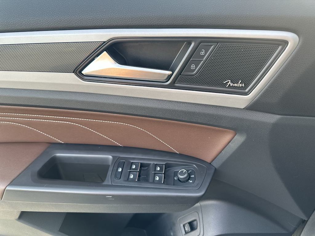 Thumbnail: 2023 Volkswagen Atlas - 16