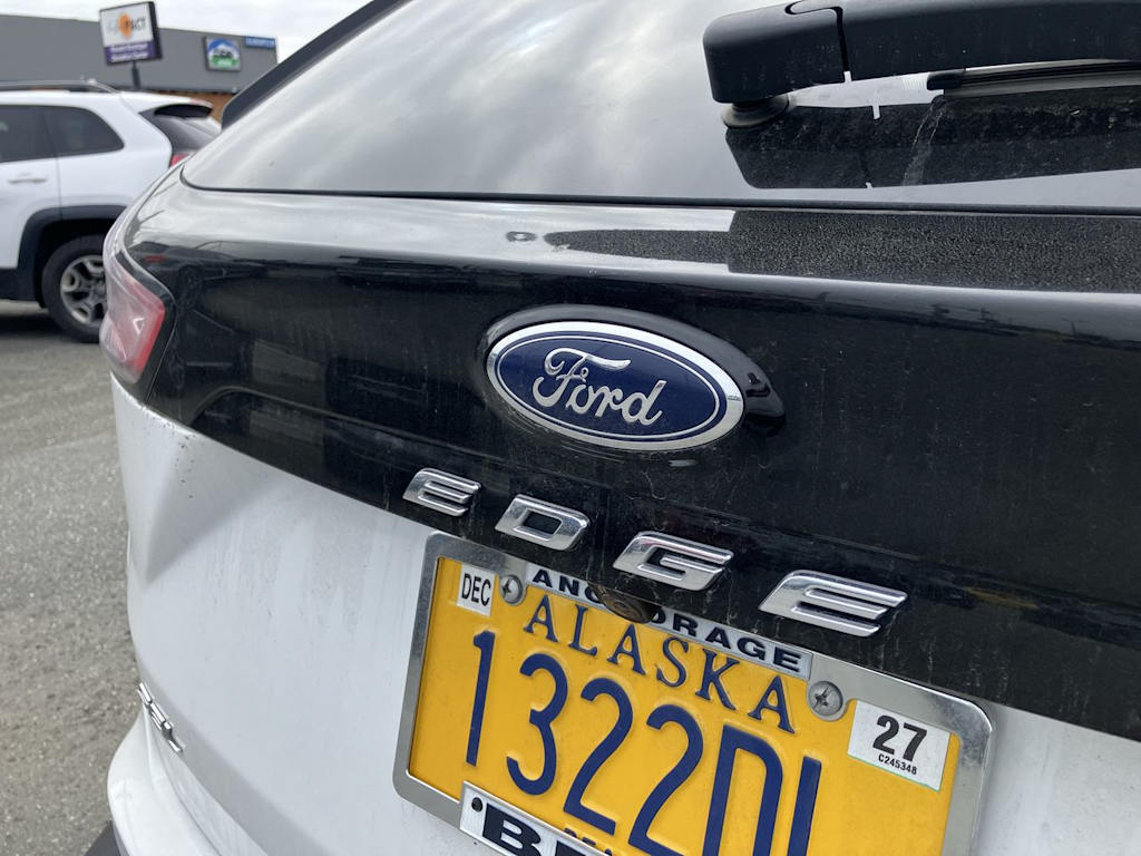Thumbnail: 2023 Ford Edge - 4