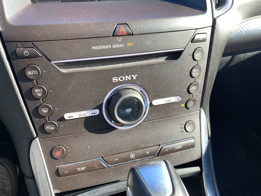 Thumbnail: 2015 Ford Edge - 25