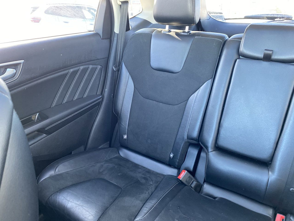 Thumbnail: 2015 Ford Edge - 11