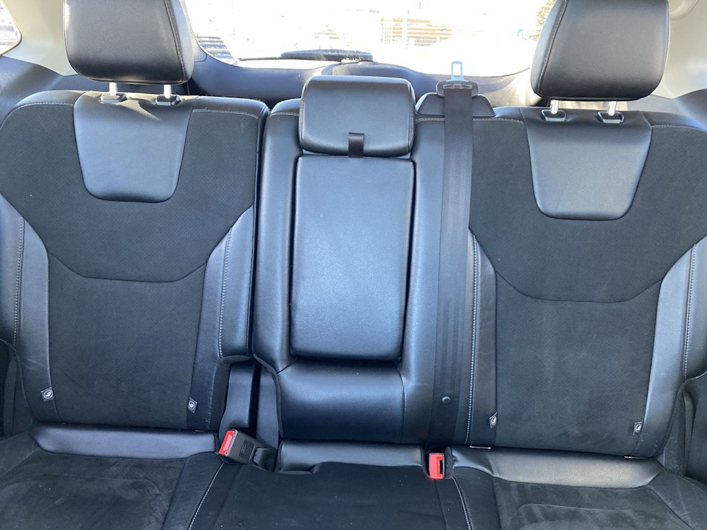 Thumbnail: 2015 Ford Edge - 20