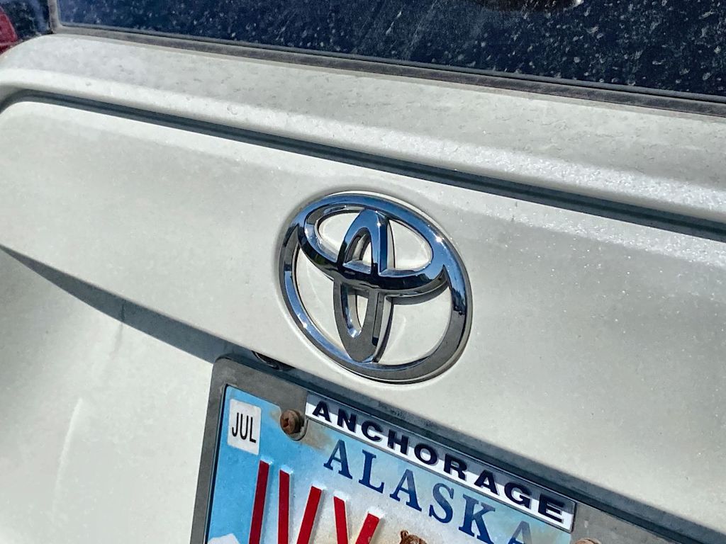 Thumbnail: 2022 Toyota RAV4 - 3