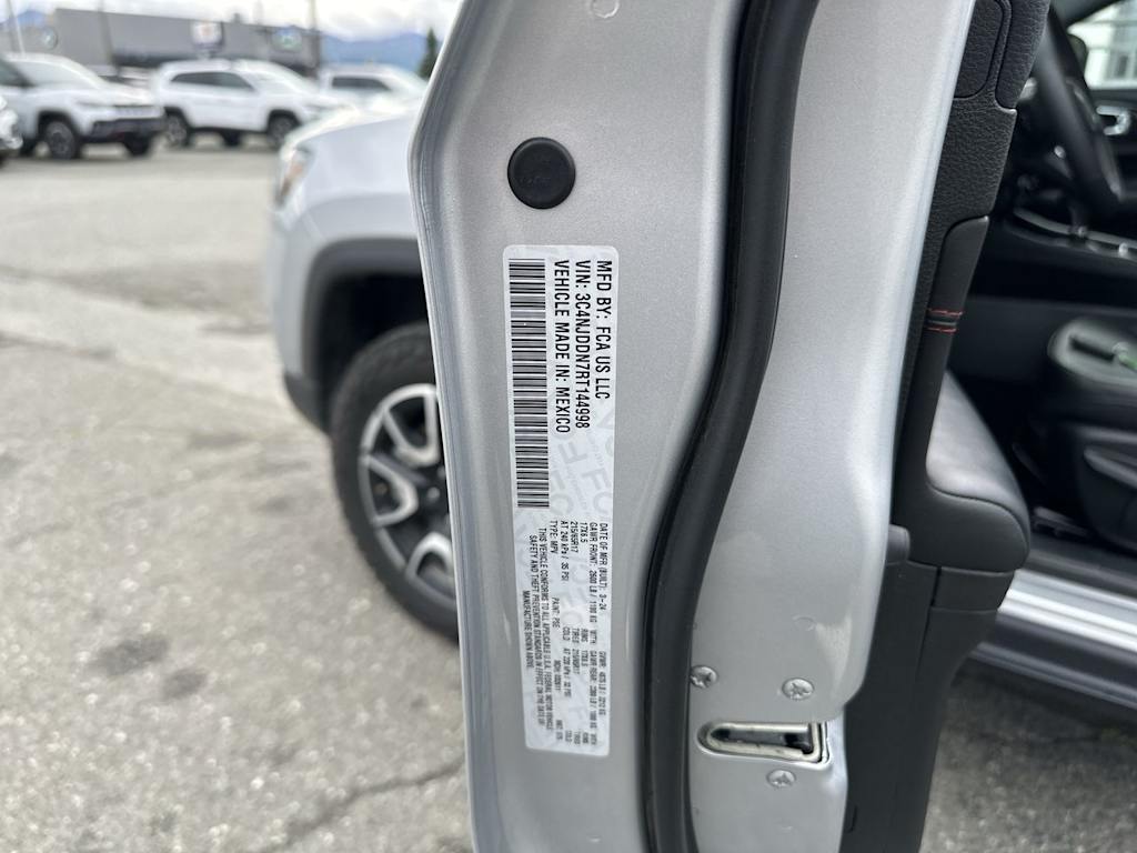 Thumbnail: 2024 Jeep Compass - 14