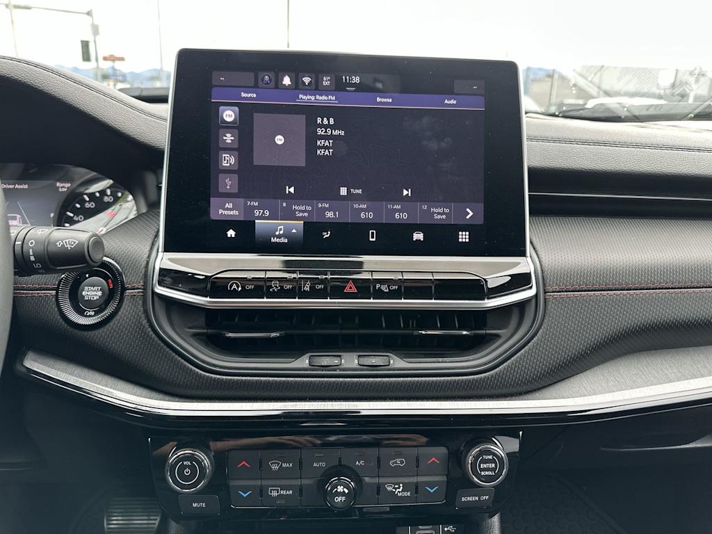 Thumbnail: 2024 Jeep Compass - 18