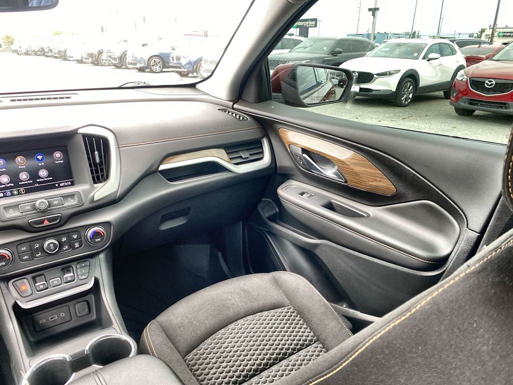 Thumbnail: 2020 GMC Terrain - 17