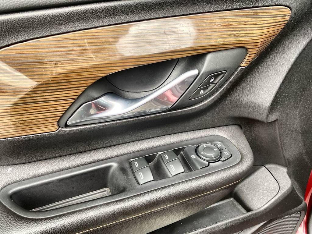 Thumbnail: 2020 GMC Terrain - 21