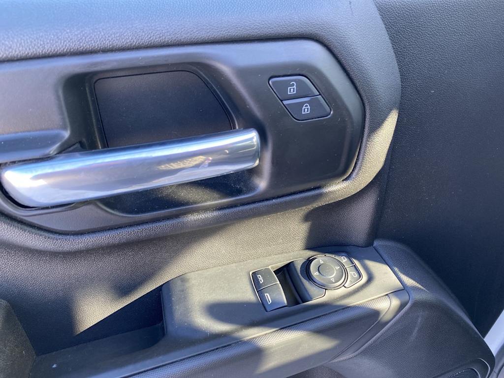 Thumbnail: 2025 GMC Sierra 1500 - 16