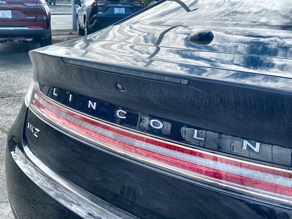 Thumbnail: 2017 Lincoln MKZ - 30