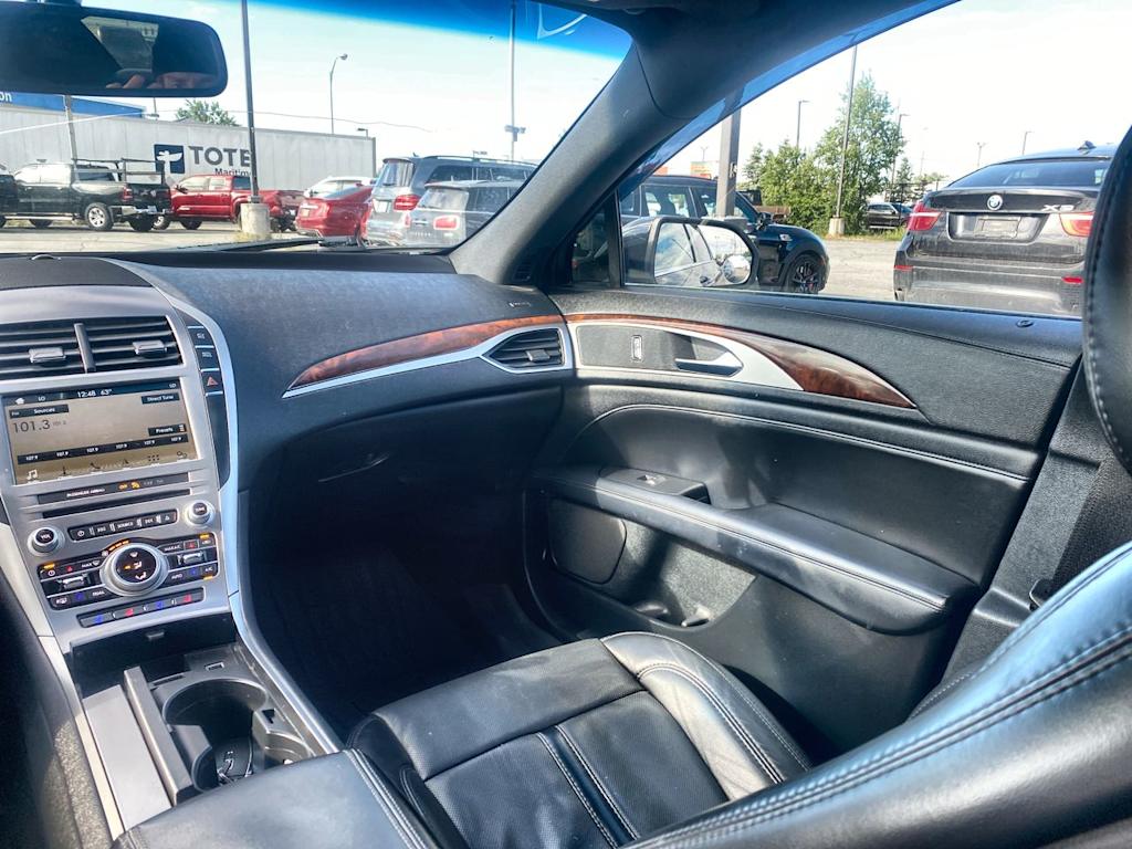 Thumbnail: 2017 Lincoln MKZ - 8