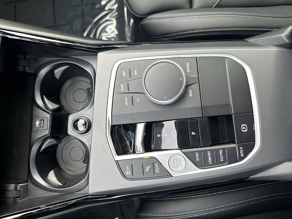 Thumbnail: 2024 BMW 2 Series - 11