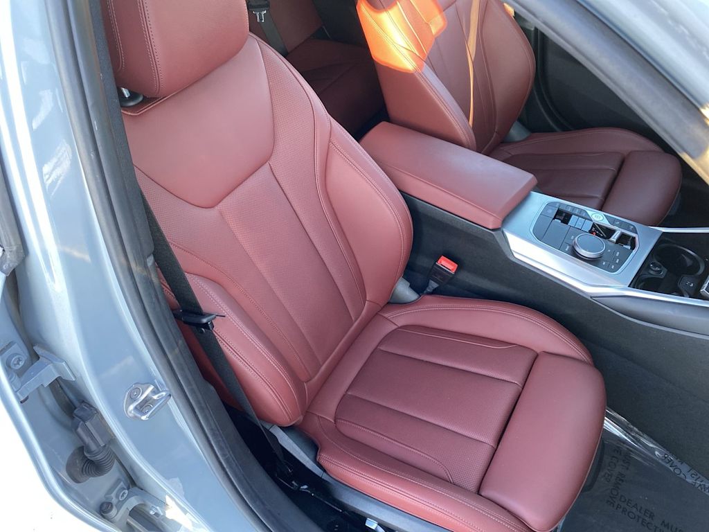 Thumbnail: 2023 BMW 3 Series - 10