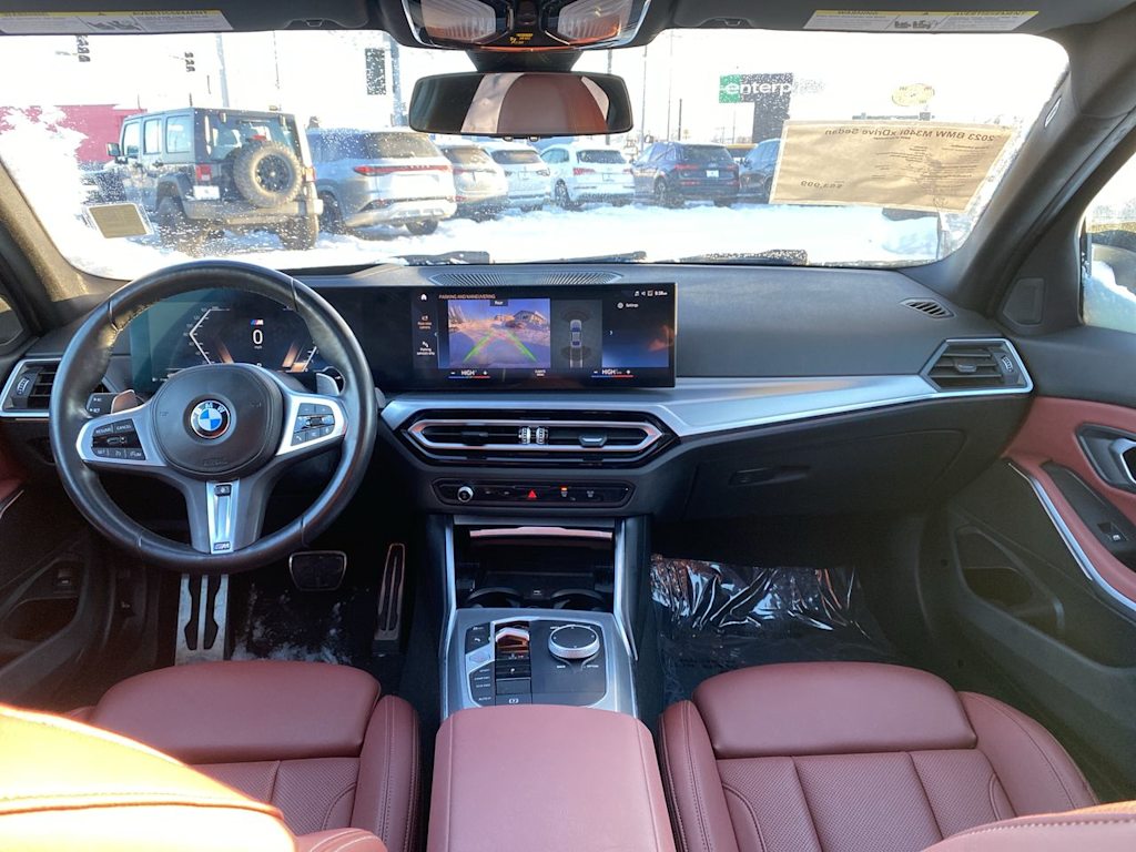 Thumbnail: 2023 BMW 3 Series - 2