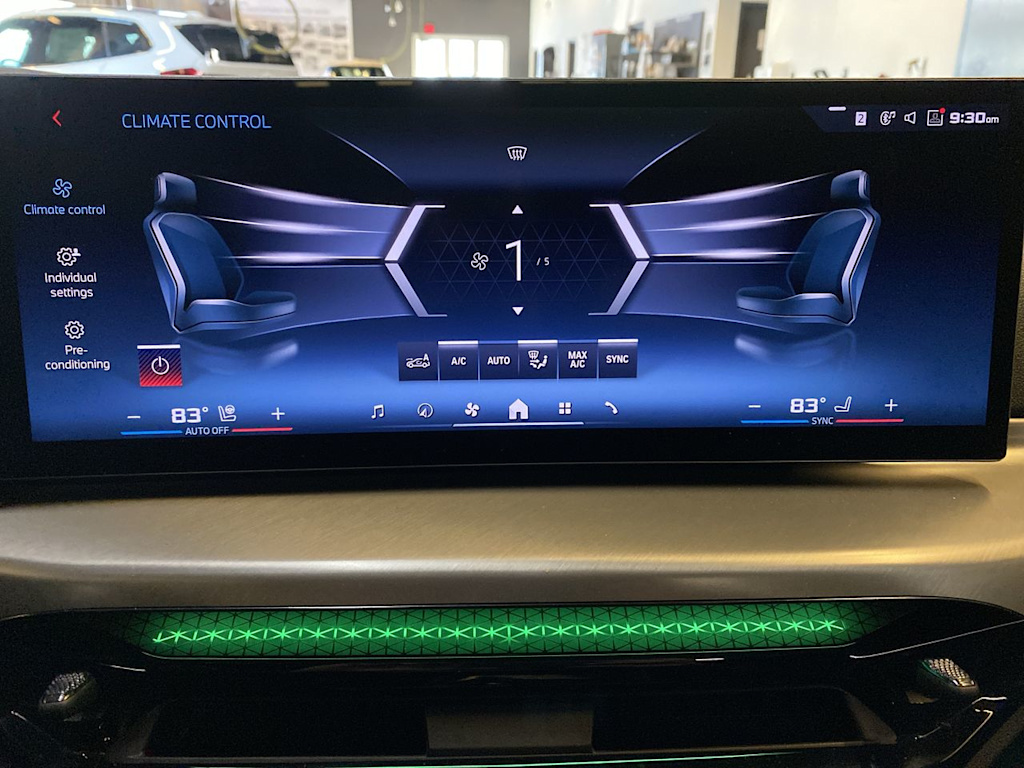 Thumbnail: 2025 BMW 2 Series - 25